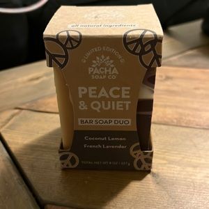 PAcHA soap bar duo set. Coconut/ lemon, French/lavender. 8oz, bundle & save♥️